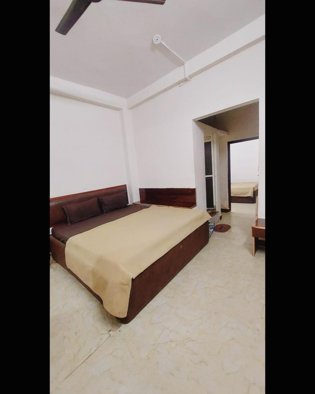 Hotel Prakash Palace Ujjain Extérieur photo